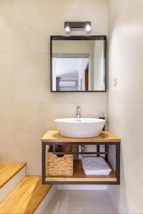 Apartments "Villa Antisin" With Heated Pool Zadar Extérieur photo